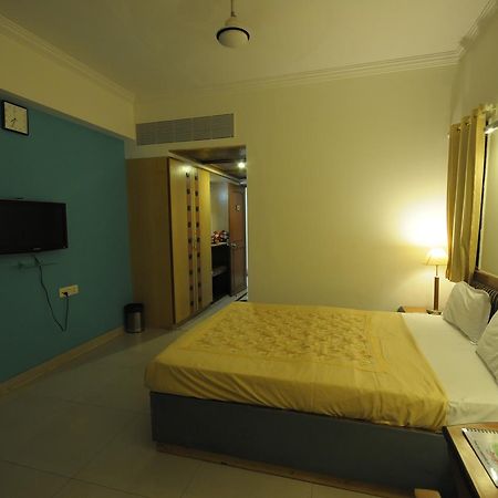 Hotel Grape City Nashik Exterior foto