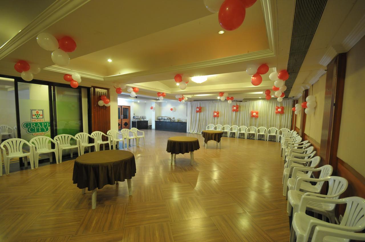 Hotel Grape City Nashik Exterior foto